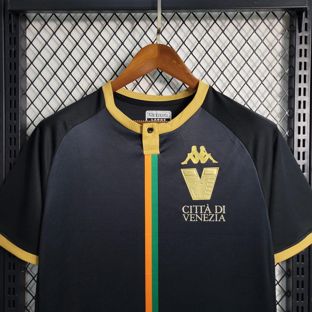 Terceira camisa do Racing Club 2023 é lançada pela Kappa