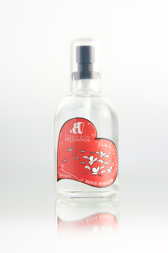 Perfume Besos Robados - escencia de los artesanos