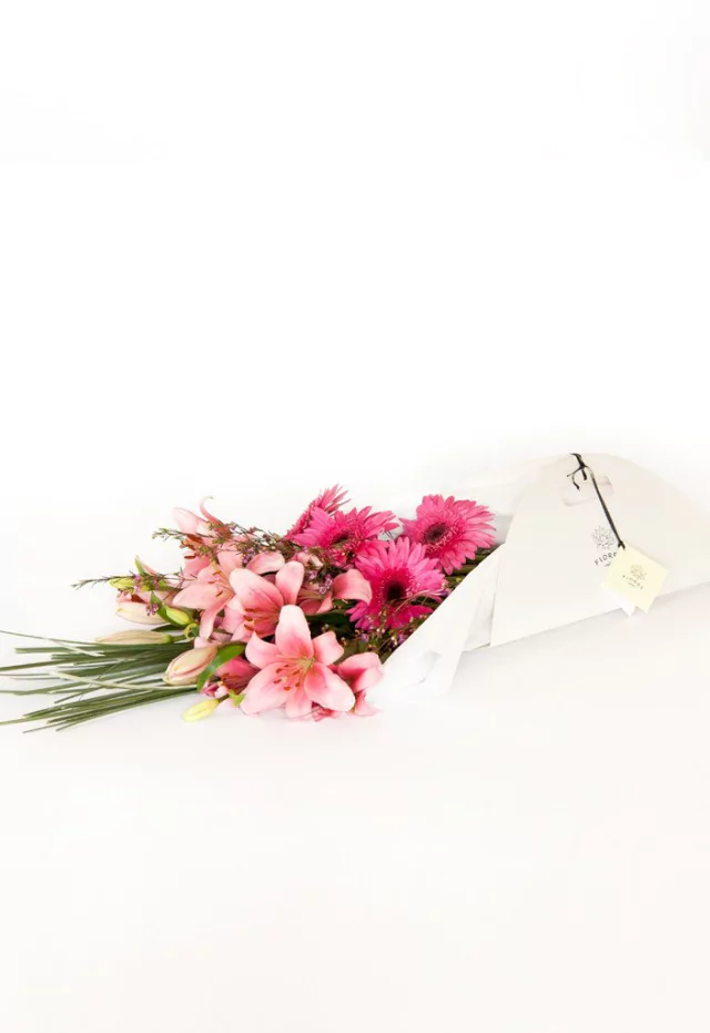 R117 Lilium y Gerberas - Comprar en Flores Online