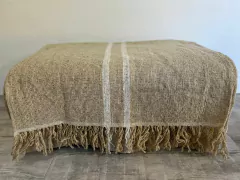 Pashmina o camino de lana - beige y blanco