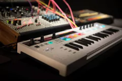 Arturia Keystep Pro Controlador Midi y Secuenciador