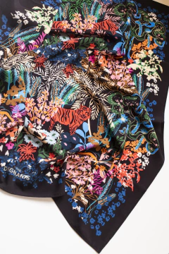 Pañuelo Selva Negro en internet