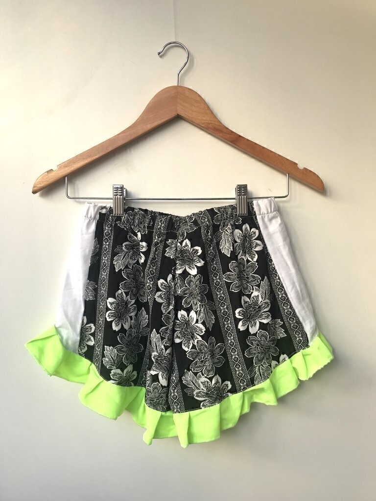 SHORT FIBRANA NEGRO - Comprar en Kala.Baza
