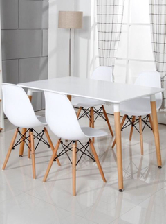 Juego Eames 120 x 4 en internet