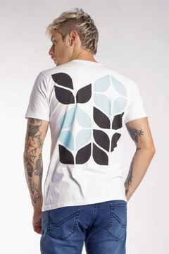 T-shirt Tulipa - Branco - comprar online