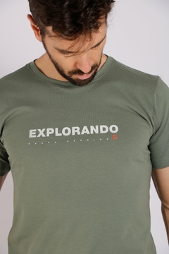 T-shirt Explorando – Oliva