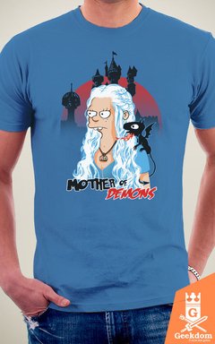 Camiseta (Des)encanto - Mãe dos Demônios - by RicoMambo | Geekdom Store | www.geekdomstore.com 