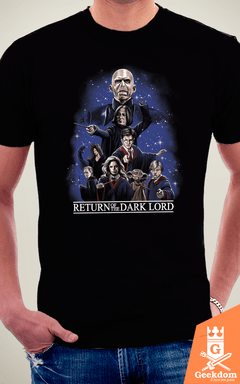 Camiseta Wizard Wars - Retorno do Lorde das Trevas - by Vincent Trinidad Art | Geekdom Store | www.geekdomstore.com