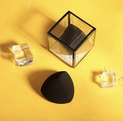 Docolor - Pyramid Shaped Makeup Sponge