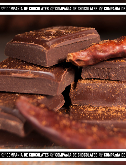 Chocolate Negro  56% de Cacao Maya, con Chiles Anchos, Chipotle e infusión de canela
