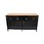 Gabinete metálico negro con tapa de madera