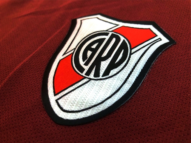 Musculosa training River Plate bordó - Sportacus