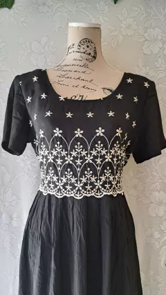 Vestido Anais 90s en internet