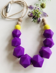 colar geometrico Cor:violeta/siciliano