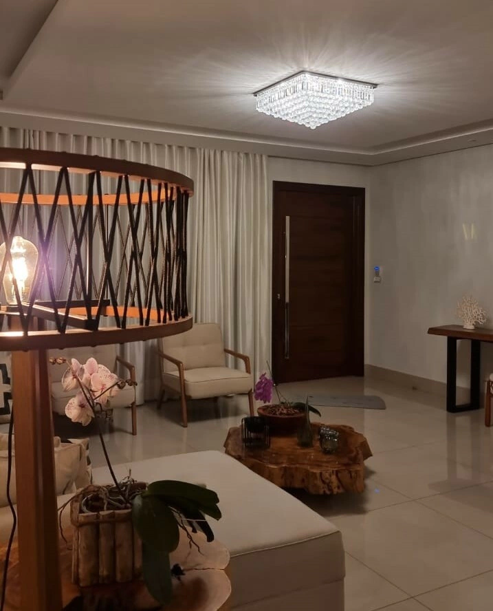 Lustre Plafon de Cristal Harion Quadrado 60x60 para Sala de Jantar - Sala de Estar - Quartos e Lustre Plafon de Cristal Harion Quadrado 60x60 para Sala de Jantar - Sala de Estar - Quartos e
