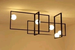Lustre Plafon Moderno Mondrian 4 Quadros 5 Globos Leitoso para Sala de Jantar e Estar. - comprar online