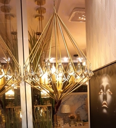 Lustre Pendente Moderno Crystal Gold Dourado Pião Ø60cm para Sala de Jantar e Sala de Estar e Área Gourmet - Lustres Gênesis - A Criação do seu novo Brilho!