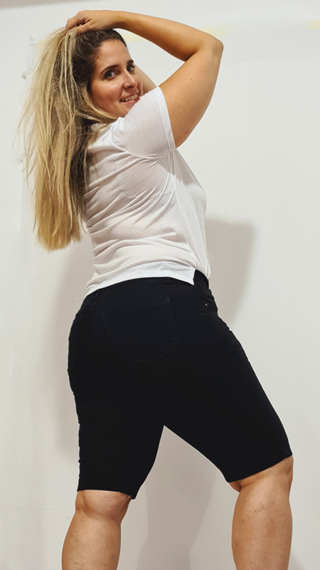 Bermuda Jean Slim Negra - UNICO.COM.CO