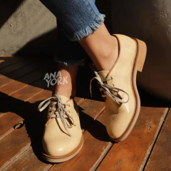Zapato de cuero acordonado - online store
