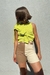 Short camel combinado de gabardina 