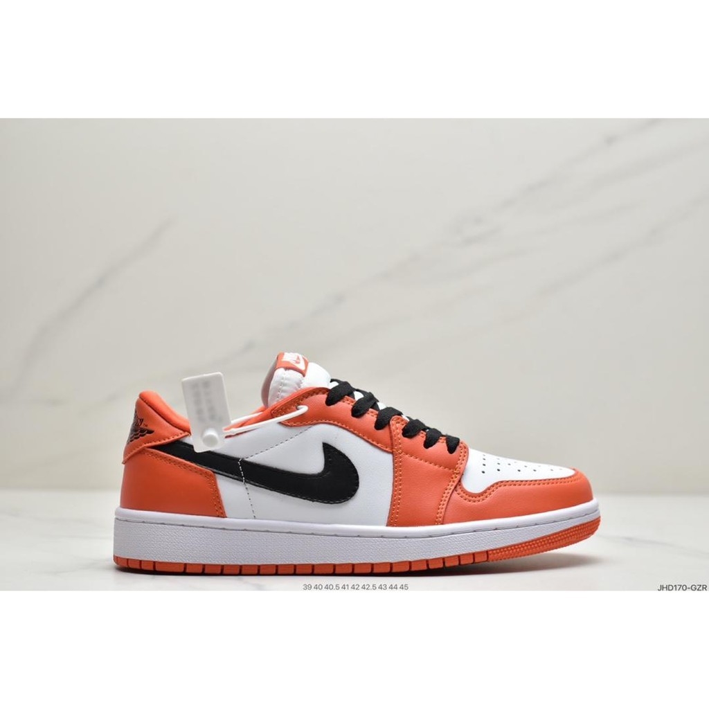 NIKE JORDAN 1 - LOW \