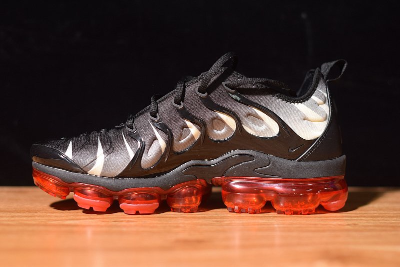 nike vapormax tn black and white