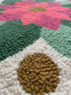 Detalle de bordado alfombra Delhi Mercado de Haciendo