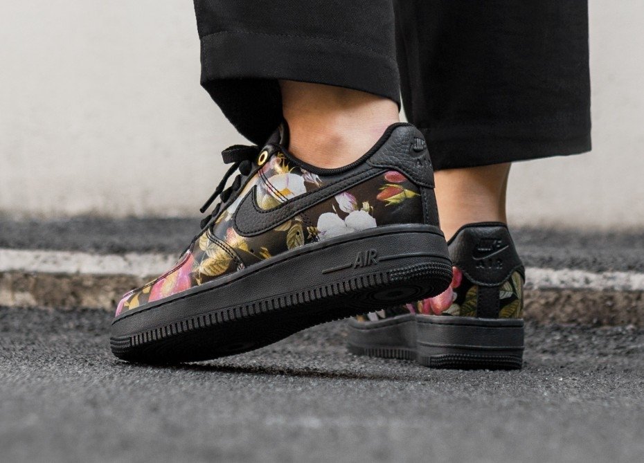 Nike Wmns Air Force 1 '07 LXX Floral 'Black'