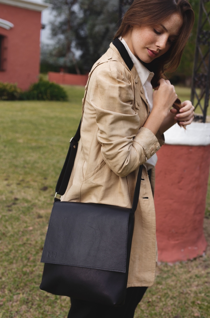 CARTERA FELISA NEGRO - Comprar en MANDAWA