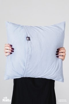 Capa de Almofada Lute Como Uma Mulher - MinKa Camisetas