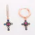 Argollitas Cruz Multicolor rosadas