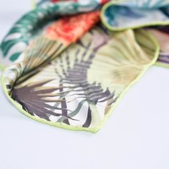 PAÑUELO FLORES & HOJAS - VALISSE · 100% SILK SCARVES · A PIECE OF ART ·