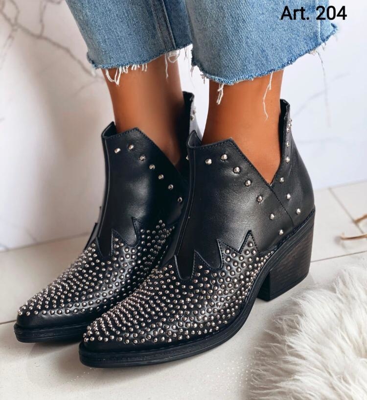 le scarpe - Calzados Carteras - TEXANAS TACHAS ART. 204/ FW21 - Comprar en  Le Scarpe