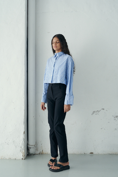 Camisa Crop Rayas Celeste - (Pre Order) en internet