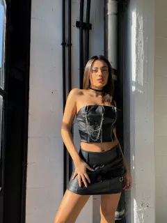 Top strapless CHER negro en internet