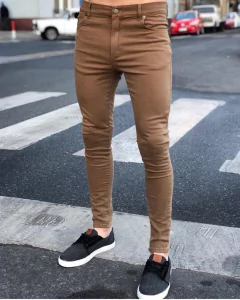 Pantalon de gabardina corte chino - avellanedaropa