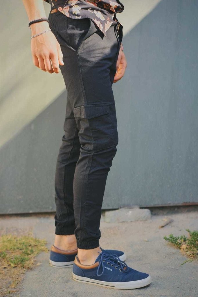 Jogger cargo de hombre - Comprar en avellanedaropa