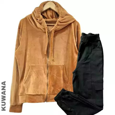 SET CARGO Elastizado+ Campera PLUSH ( 38 al 50)