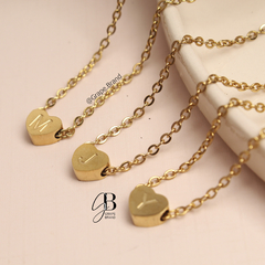 CO 203 - Collar dorado corazon pequeño con inicial en internet