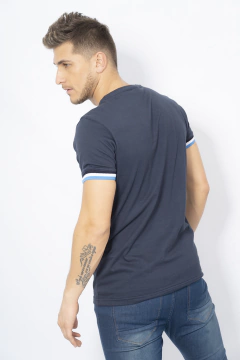 Remera Puños Tricolor en internet