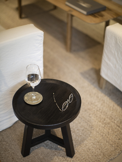 MESA BAJA REDONDA CON TAPA RELIEVE - comprar online