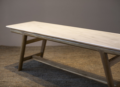 MESA GAROTA CON TAPA DE MÁRMOL