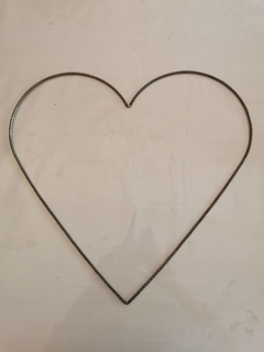 Estructura hierro corazón (35x35 cm)
