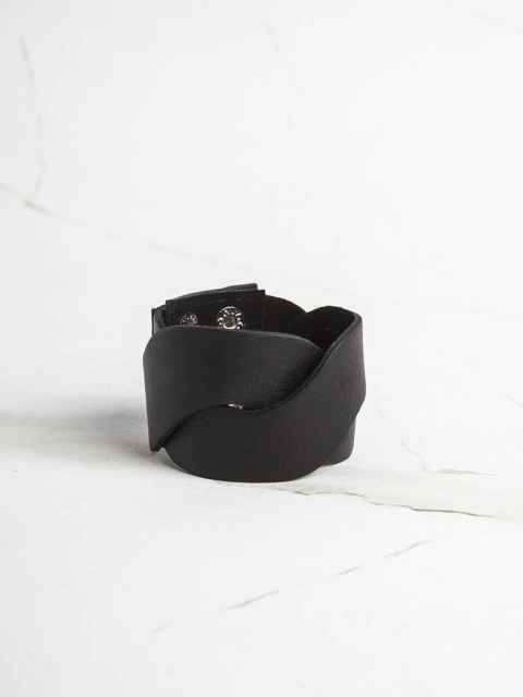 BRAZALETE NEGRO