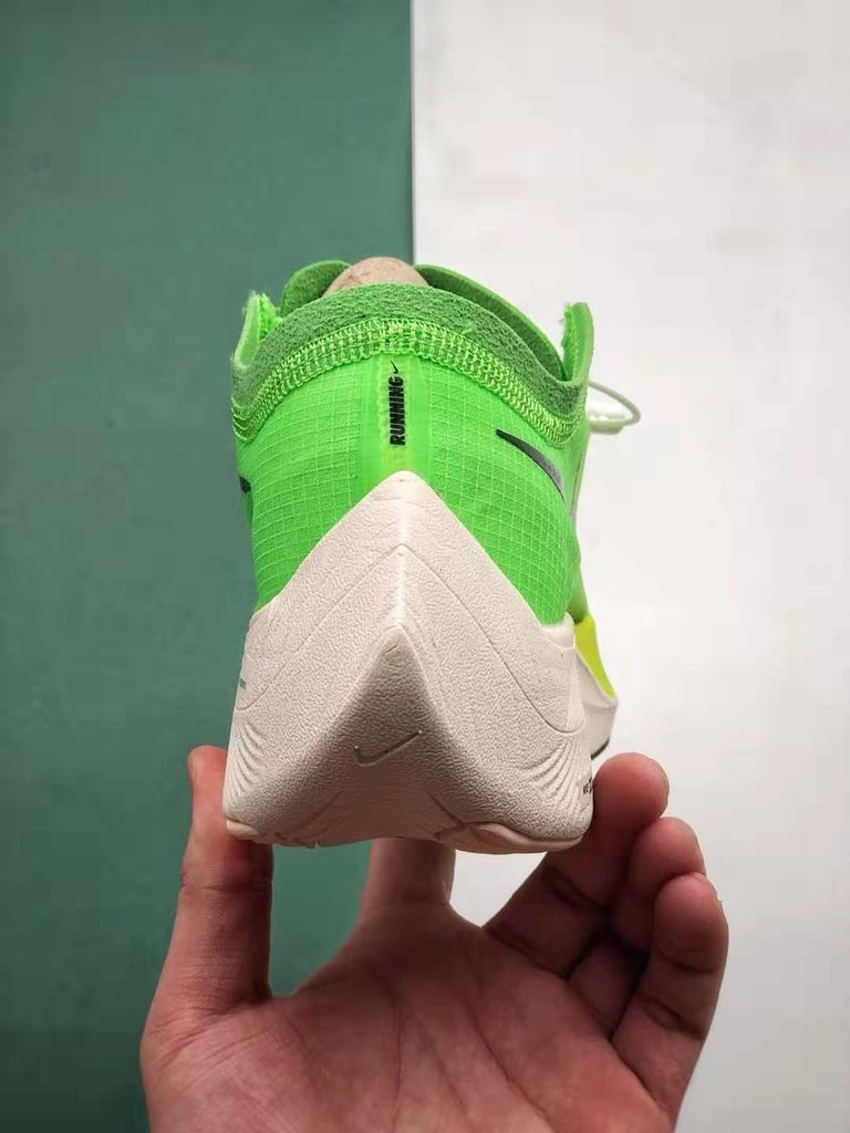 nike vaporfly next verde