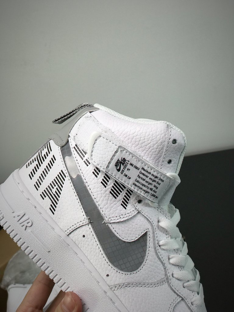 Tênis Nike Air Force 1 Mid '07 LV8 Masculino | Nike.com