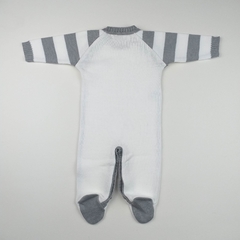Macacão Mangas Listradas Cinza/Branco - Baby Fio Tricot Infantil