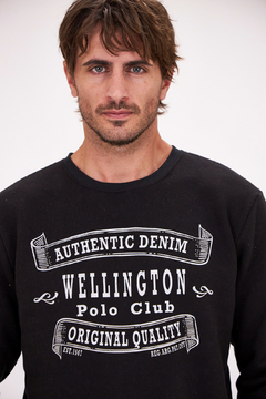 Buzo de Frisa Estampado Negro - Wellington Polo Club 