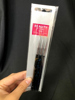 Liner x3 beauty artist
