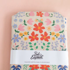 Caja crema - Pink Elephant